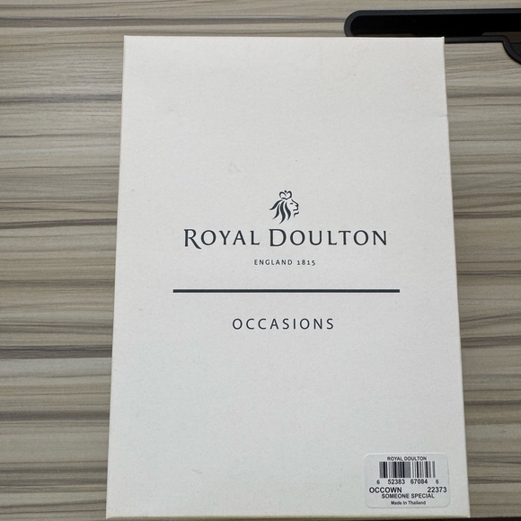 ROYAL DOULTON To Someone Special figurine - Picture 2 of 6